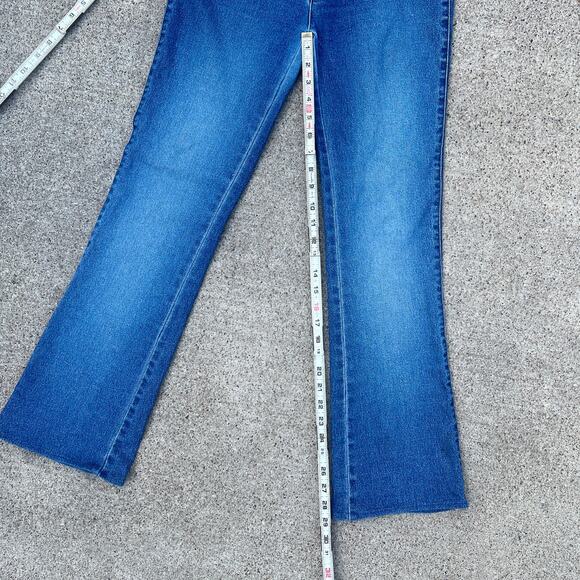 Y2K Tessori Low Rise Flared Bootcut Jeans Silver Buckle Accent | Size 28 x 29 | - Picture 4 of 10